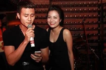 Loạt ảnh thân thiết của Hoàng Thùy Linh và Vĩnh Thụy