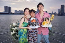 Lệ Quyên khoe ảnh sinh nhật sang chảnh bên con trai và tình trẻ
