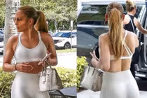 51 tuổi Jennifer Lopez vẫn nóng bỏng “thiêu đốt” mọi ánh nhìn 