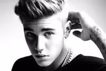 Justin Bieber ra tay nghĩa hiệp cứu người phụ nữ khỏi vụ hành hung 