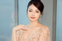 Mang bầu lần thứ 4, vóc dáng Jennifer Phạm vẫn “ngon” như gái xuân