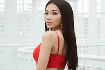 Soi nhan sắc em gái Hoàng Thùy nối gót chị thi hoa hậu