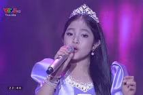 "Công chúa tóc mây" hát tiếng Anh điêu luyện gây sốt