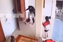 Người đàn ông đánh dã man vợ và các con bên mâm cơm