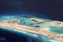 Trung Quốc chi hàng tỷ USD mở rộng trái phép Đá Chữ Thập