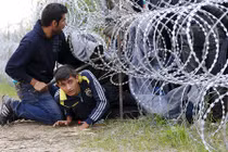 Đâu là giải pháp cho cuộc khủng hoảng di dân Châu Âu?