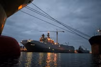 Nga-Pháp đồng ý sơ bộ số tiền phạt trong vụ tàu Mistral