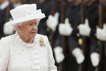 Phiến quân IS chuẩn bị mưu sát Nữ hoàng Anh? 