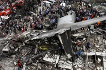 Indonesia: Máy bay C-130 rơi do “trục trặc động cơ”