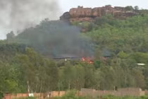 Giải cứu hàng chục du khách trong vụ tấn công khu nghỉ dưỡng ở Mali