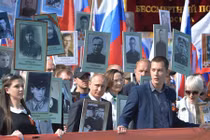 Hình ảnh “Trung đoàn Bất tử” diễu hành khắp nước Nga