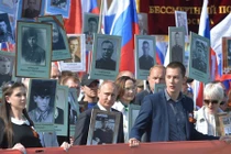 Hình ảnh “Trung đoàn Bất tử” diễu hành khắp nước Nga