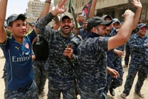 Thủ tướng Iraq tuyên bố chiến thắng IS ở Mosul