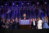 Ông Trump sẽ làm gì trong 100 ngày đầu nhiệm kỳ tổng thống?