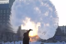 Chùm ảnh Trung Quốc lạnh cóng trong đợt rét kỷ lục hiện nay