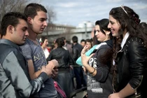 Kỳ lạ đi chợ mua vợ "gái tân" ở Bulgaria