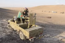 Bị Nga-Syria “chơi rắn”, SDF chuyển hướng tấn công khỏi TP Deir Ezzor