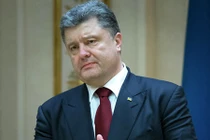 Tổng thống Ukraine nhắm mắt làm ngơ vấn đề trong nước