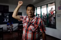 Ông Duterte phải làm gì để dẹp yên bạo loạn ở Philippines?