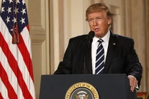 Tổng thống Mỹ Donald Trump đang dẫm vào “lối mòn chiến tranh”?