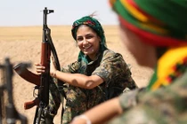 Thổ Nhĩ Kỳ ngầm ủng hộ “cắt đứt dạ dày IS” ở Syria