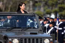 Ba nữ bộ trưởng tài sắc của giới quân sự thế giới