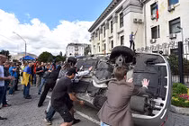 Ukraine đã cắt đứt quan hệ với Nga?