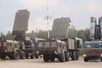 Trung Quốc và “quân bài vũ khí” của Nga