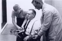 Khủng khiếp thí nghiệm biến con người thành “ác quỷ”