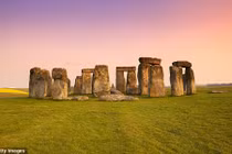 Cuối cùng bí ẩn bãi đá cổ Stonehenge đã được giải mã?
