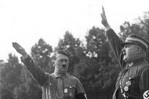 Trùm phát xít Hitler xử tử bạn thân tàn ác thế nào? 