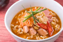 5 loại thực phẩm mẹ tuyệt đối không cho bé ăn trước giờ đi ngủ