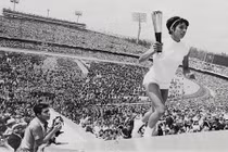 Loạt ảnh sự kiện lịch sử thế giới 50 năm trước