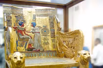 Cổ vật vô giá trong lăng mộ Pharaoh huyền thoại 