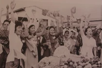 Ảnh để đời phụ nữ Việt Nam trong chiến thắng 30/4/1975