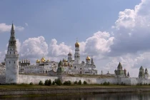 Điện Kremlin thế kỷ 18 trông như thế nào? 