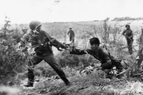 Chiến tranh Việt Nam trong loạt ảnh của Don McCullin