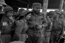 Những mẩu chuyện đáng nhớ về lãnh tụ Fidel Castro với Việt Nam