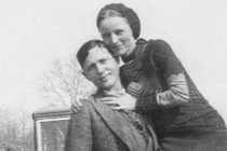 Phút cuối cùng ít biết của cặp đôi tội phạm khét tiếng lịch sử