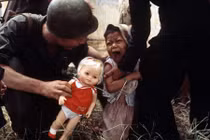 Loạt hình ám ảnh khủng khiếp về chiến tranh Việt Nam 