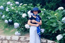 Mảnh vườn 30m2 hơn 100 gốc hồng rực rỡ của bà mẹ Phú Thọ