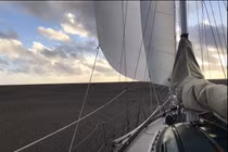 "Soi" khối đá rộng 150 km2 trôi nổi trên mặt biển Thái Bình Dương