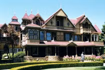 10 lời đồn kỳ lạ về “nhà ma” nổi tiếng TG