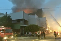 Cháy nhà máy Đài Loan có nhiều lao động Việt Nam, 5 lính cứu hỏa hy sinh