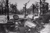 Ảnh Berlin hoang tàn sau khi bị thất thủ năm 1945