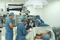 Bị bạn gái cắt “của quý” vì không dẫn về quê chơi Tết