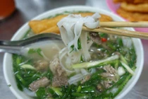 Ăn phở Việt lọt top 10 trải nghiệm hấp dẫn ở châu Á