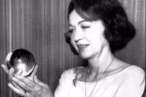 Lời “sấm truyền” lạ nhất về vận mệnh thế giới