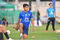 Thái Lan khủng hoảng hàng công trước ngày đấu Việt Nam