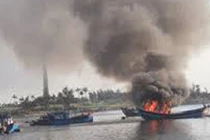 Nổ tàu cá trên biển, 3 thuyền viên mất tích